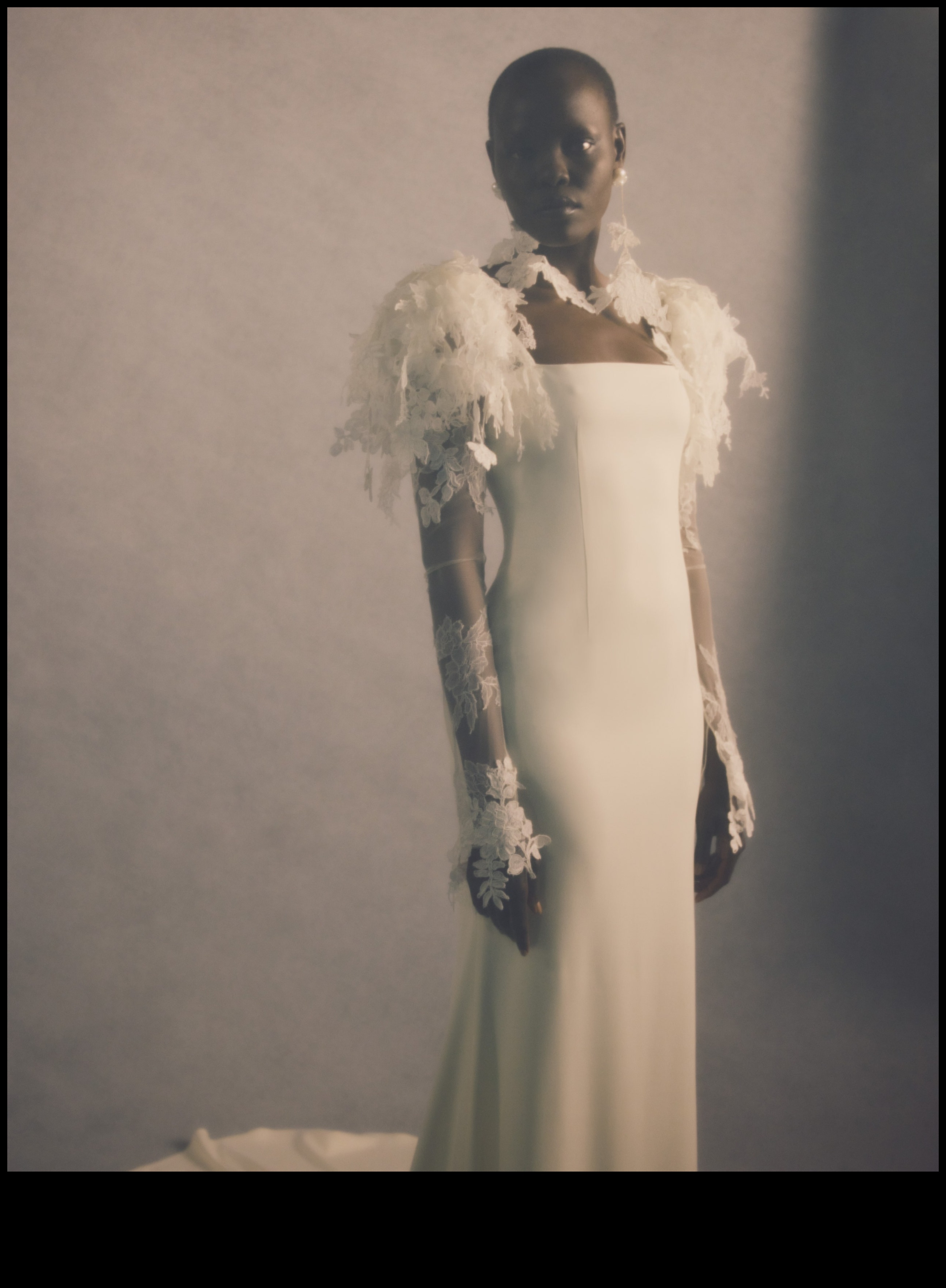 Couture Cool: Ανεβάστε την εμφάνισή σας με μοντέρνα νυφικά