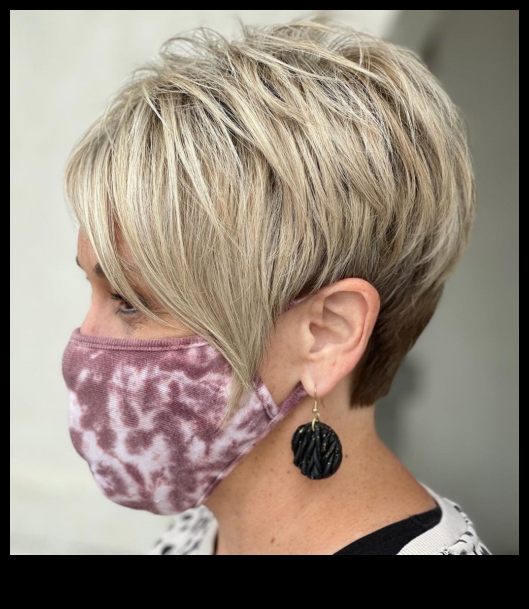 Αβίαστη Elegance Continued: Σύντομα στυλ μαλλιών για καθημερινό Glam