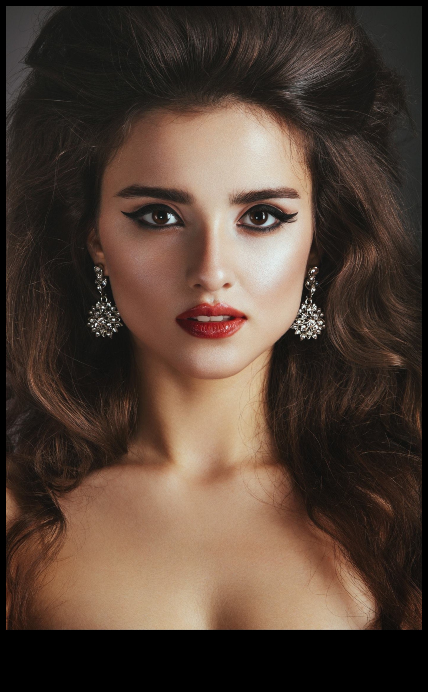 Vintage Glamour: Αναζωογονώντας ρετρό στυλ σε μεσαίου μήκους μαλλιά