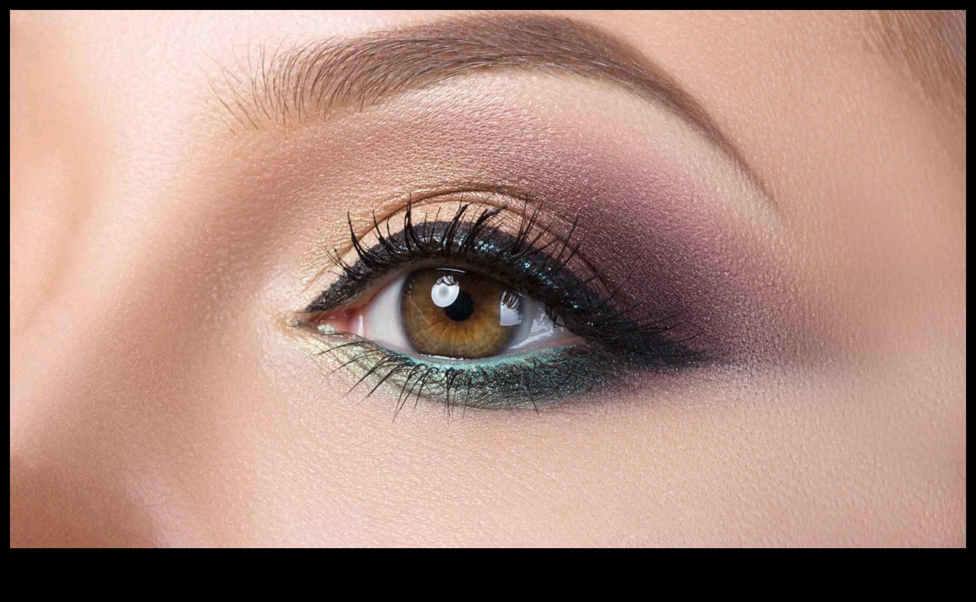 Θεωρία χρωμάτων στη σκιά ματιών: Επιλέγοντας αποχρώσεις για να συμπληρώσετε το χρώμα των ματιών σας