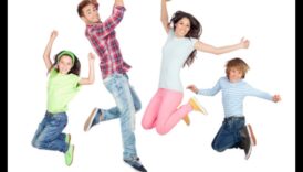 Joyful Jumps: Bouncing to Fitness με Παιδικές Ασκήσεις