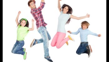 Joyful Jumps: Bouncing to Fitness με Παιδικές Ασκήσεις