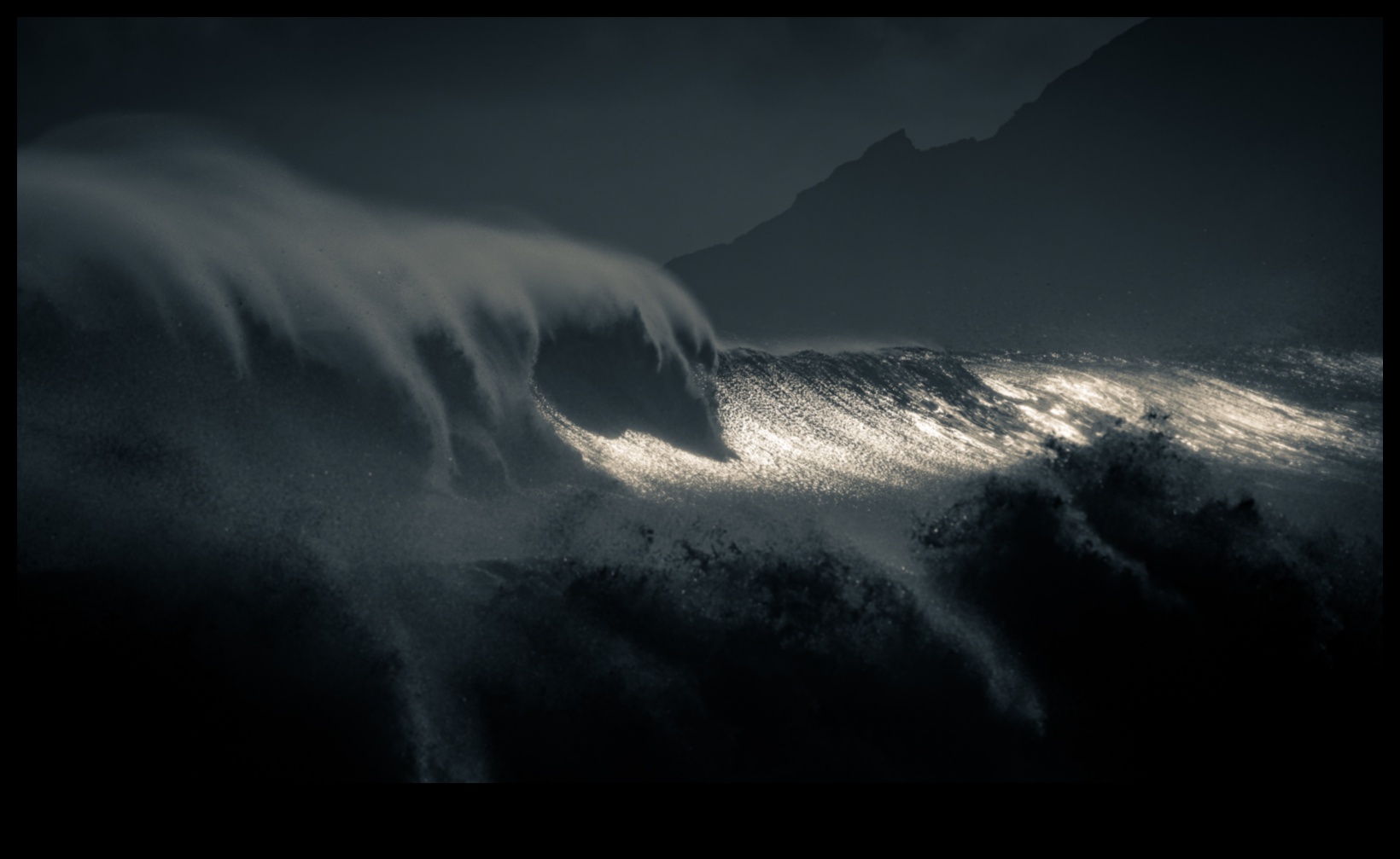 Το Wavy and Wild Continued: Unleashing the Untamed Beauty of Waves